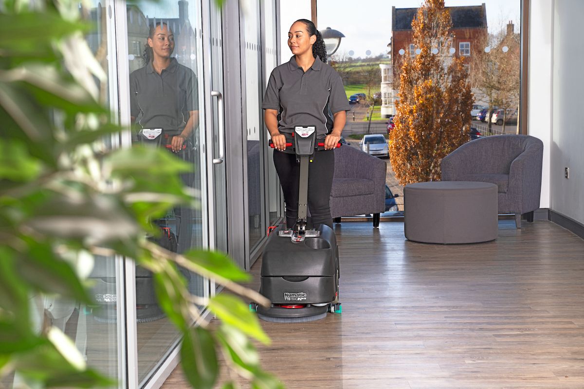 Numatic TTB1840NX-R Cordless Compact Scrubber Dryer with one battery